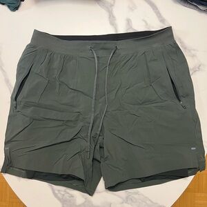 Lululemon Athletica Men’s License to Train Short 7” – Smoked Spruce (XL)